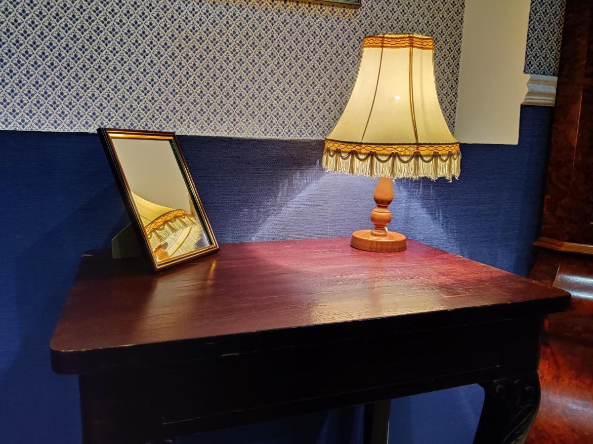 Chaplin Hotel Лвив Екстериор снимка