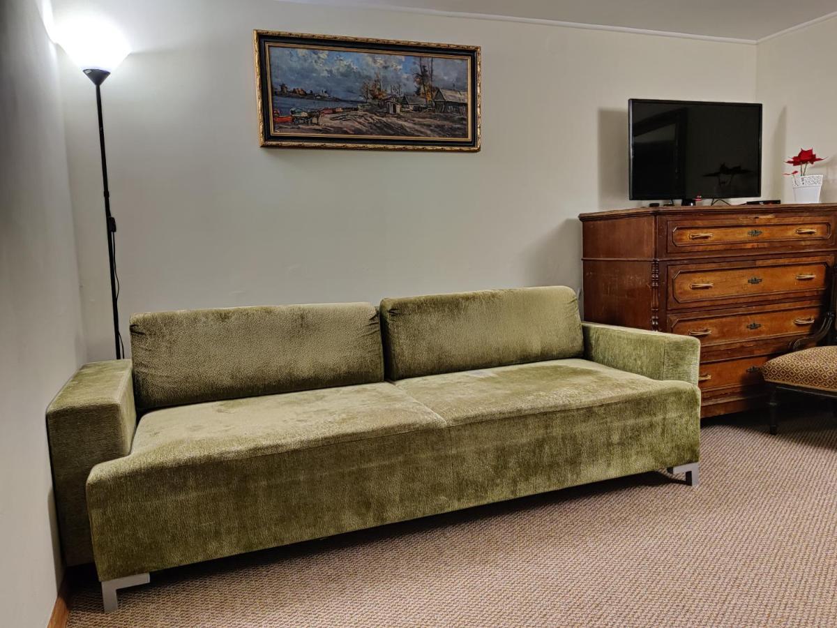 Chaplin Hotel Лвив Екстериор снимка
