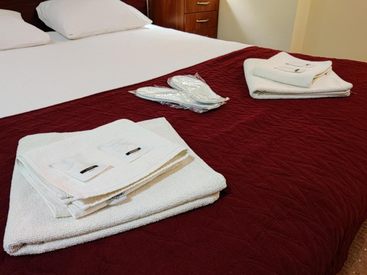 Chaplin Hotel Лвив Екстериор снимка